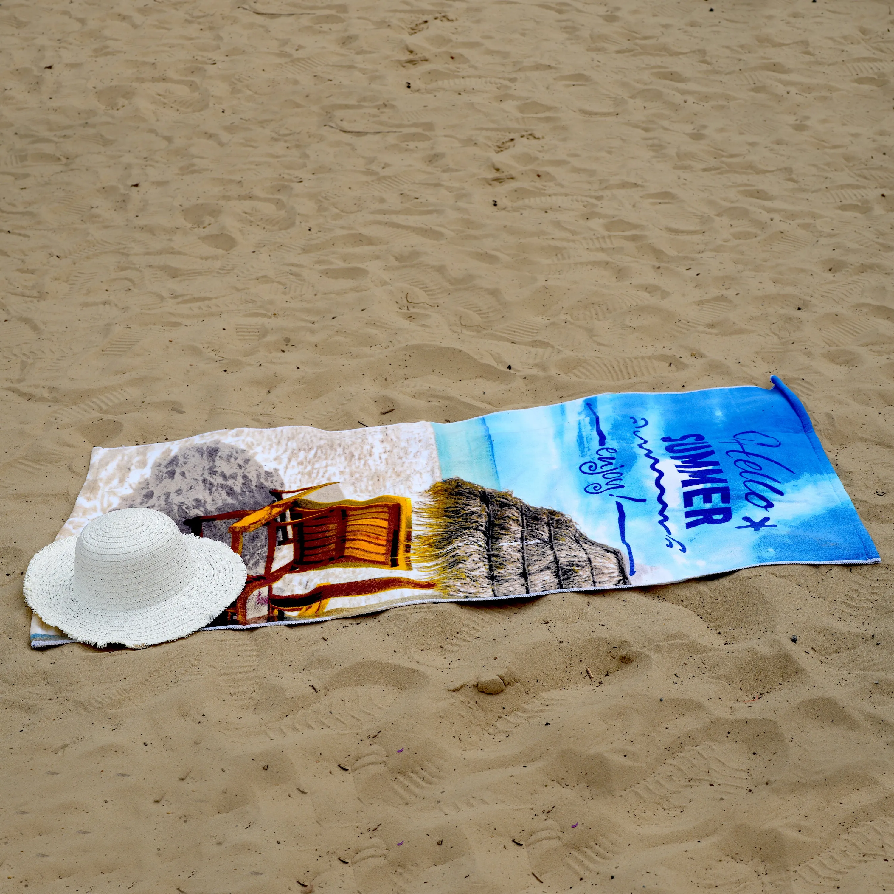 Hello Summer Design Large Towel